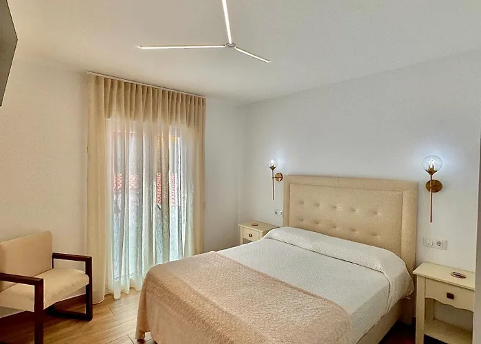 Gh Beiramar 게스트하우스 4*